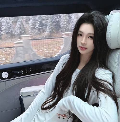 全网热议:男朋友完蛋,我被美女包围了!