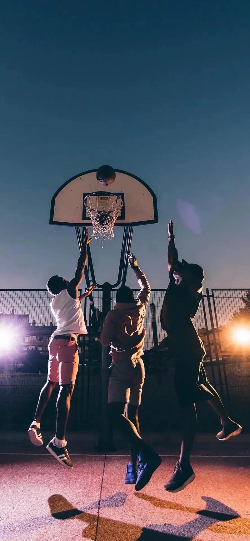 手机上也能玩单机篮球游戏?试试这些超赞游戏