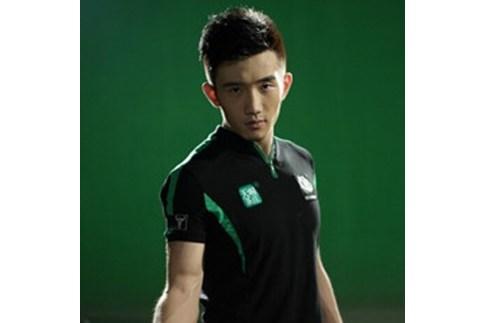 电竞选手李威俊:辉煌战绩与直播事件的背后故事