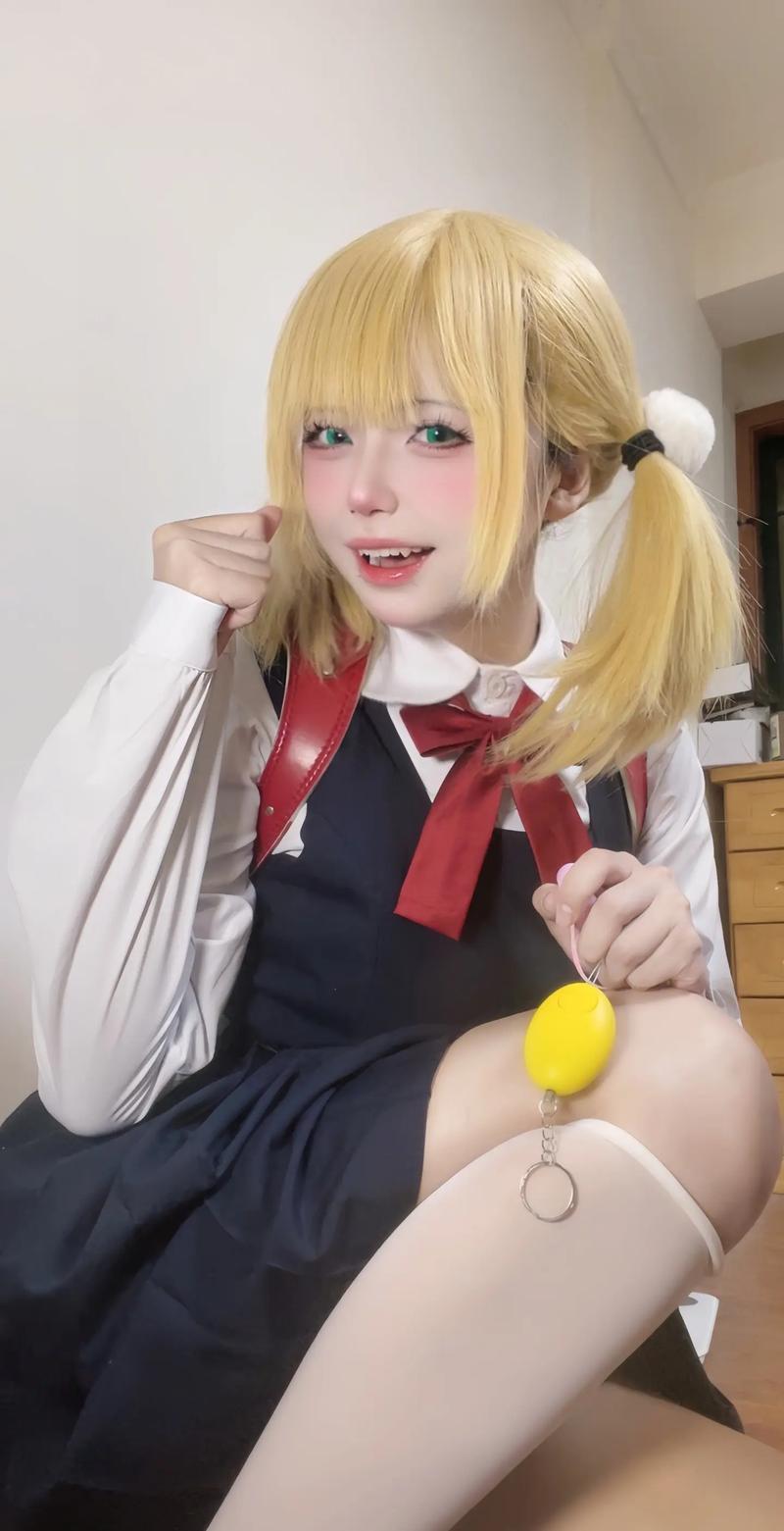 雌小鬼义妹版本大全分享,各种类型任你挑选!