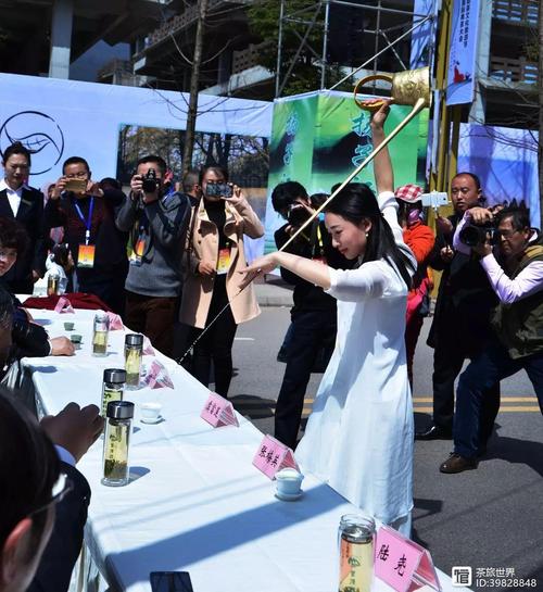 九阴真经易容的详细步骤,手把手教你变脸!