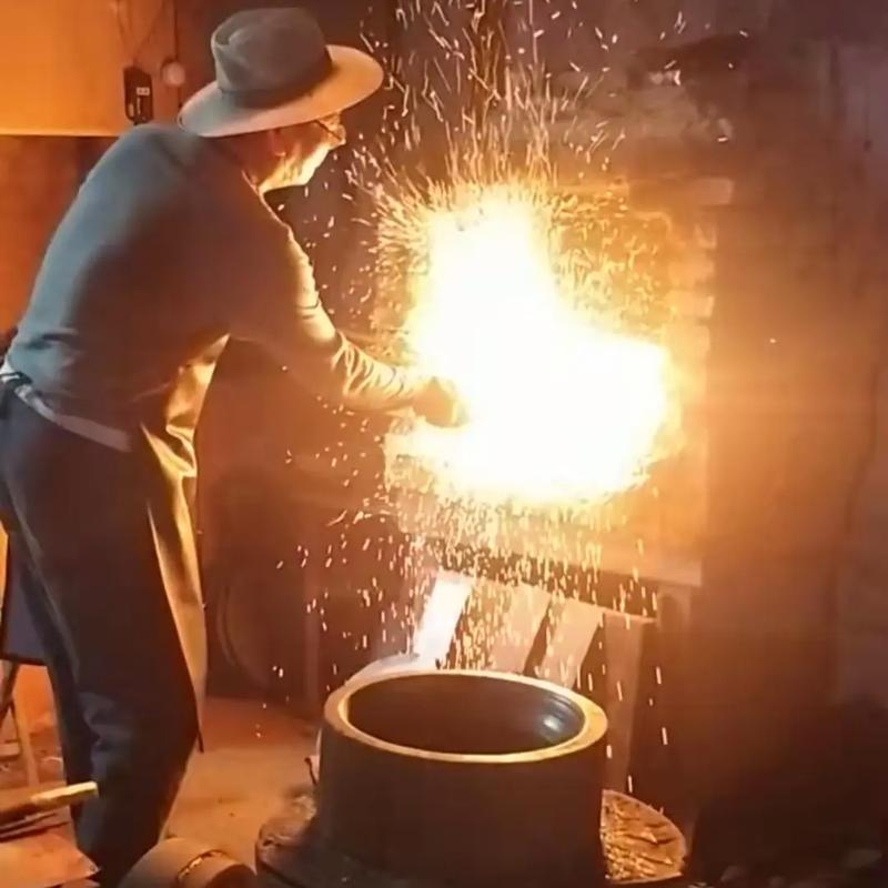 2023最新铁匠4绅士游戏：不容错过的精彩