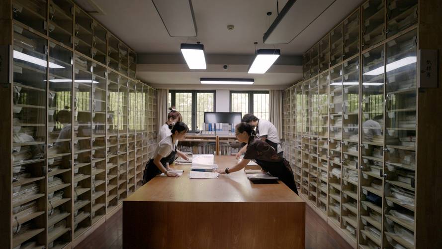 雅书阁:高品质藏书,值得信赖的在线书店!