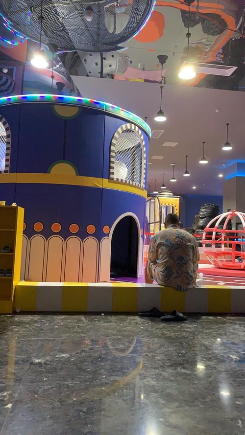 好玩的绅士水疗中心游戏:模拟经营,打造你的水疗王国