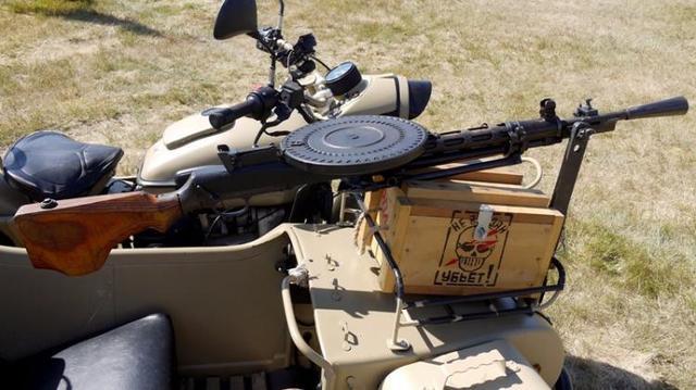 游戏里的DP28强吗?深度解析这把“大盘鸡”机枪!