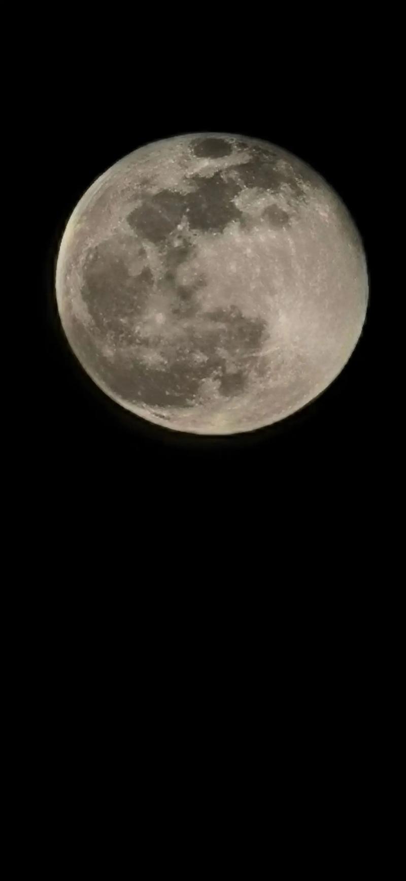 农历十五和十六,月亮哪个更圆?真相在这里