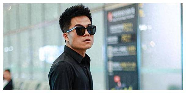 寻找女士官洗脑更新地址:真相与争议解读