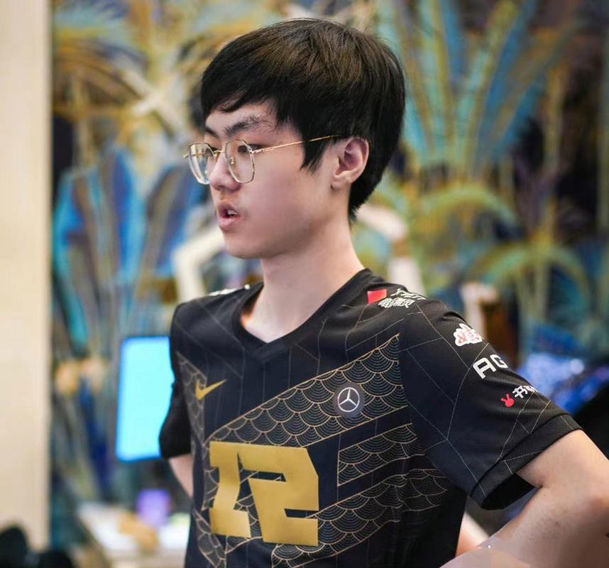 西门夜说Westdoor:LOL传奇中单选手回顾