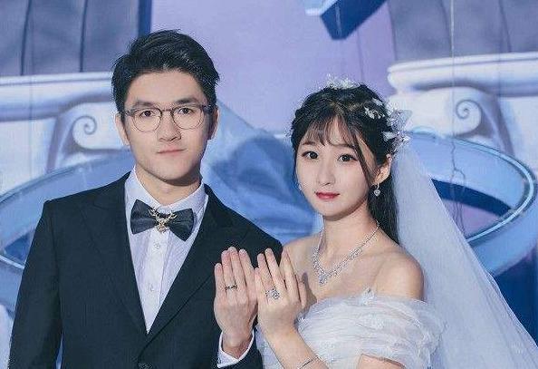 若风退役仪式细节曝光：满满感动与不舍