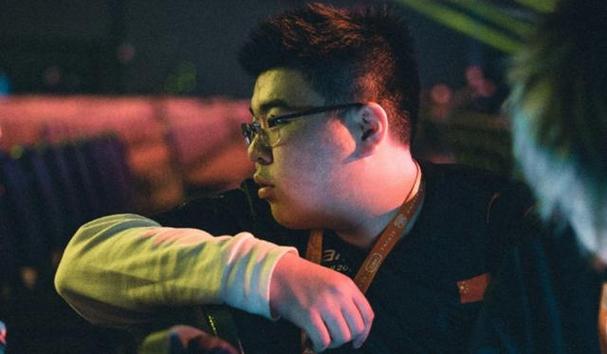 LGD韦神:电竞天才的辉煌与低谷