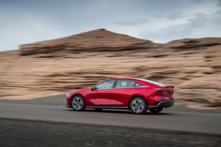 深度解析:马自达EZ-6配置、性能全方位评测