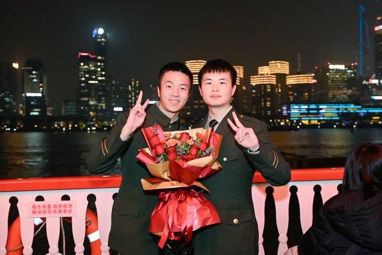 若风退役仪式细节曝光：满满感动与不舍