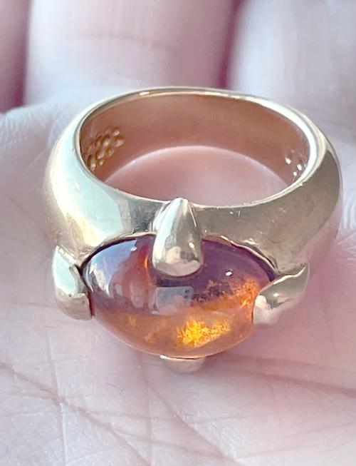 WOW金色婚戒是装饰还是珍稀物品?