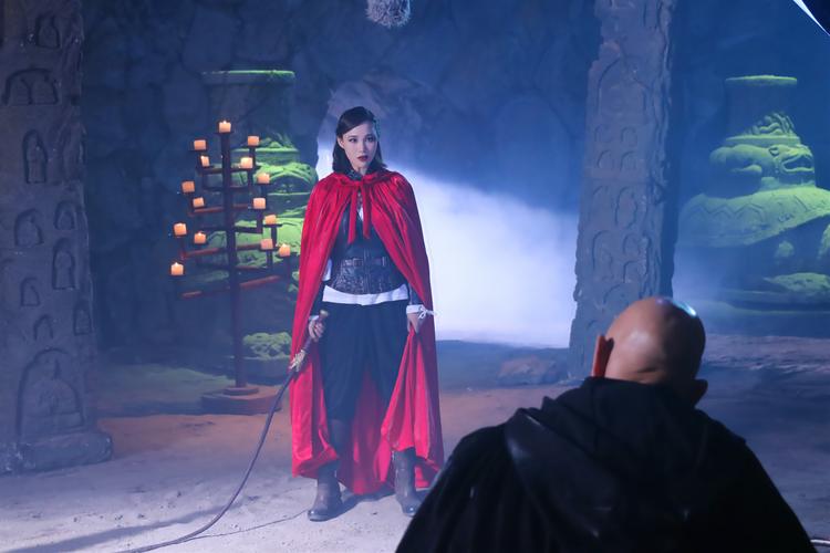 邪灵法师电影在线观看,斗法五湖镇惊险刺激