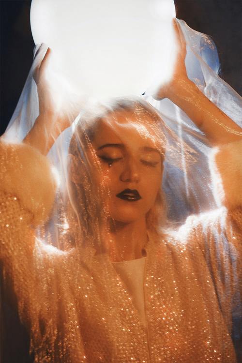 闭着眼睛最新版本体验,感受不一样的视听盛宴