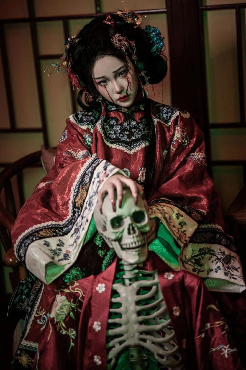 鬼魂新娘:她为何缠着新郎?恐怖真相揭秘!