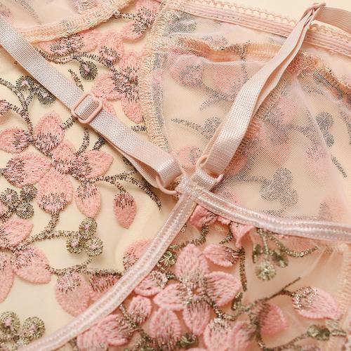 LingerieS官网：性感内衣，尽显迷人魅力