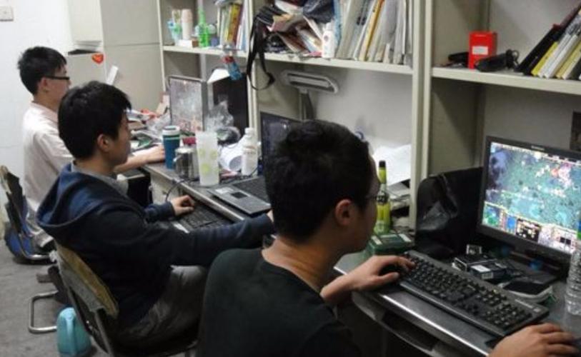 问题大学杨过游戏体验:刺激又让人脸红心跳