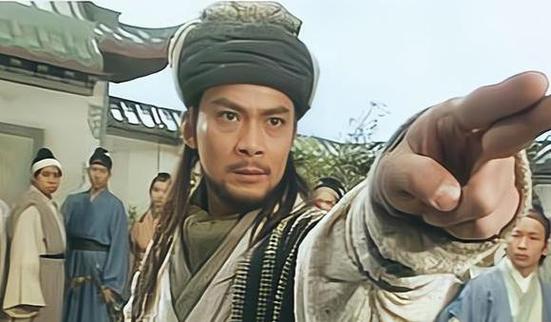 杨过游戏:靠遗产逆袭,成为武林高手