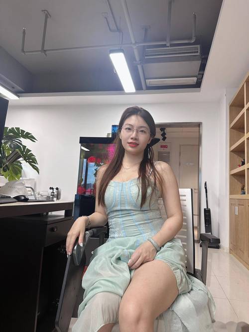 公司女孩官网:她们的故事,你的职场启示