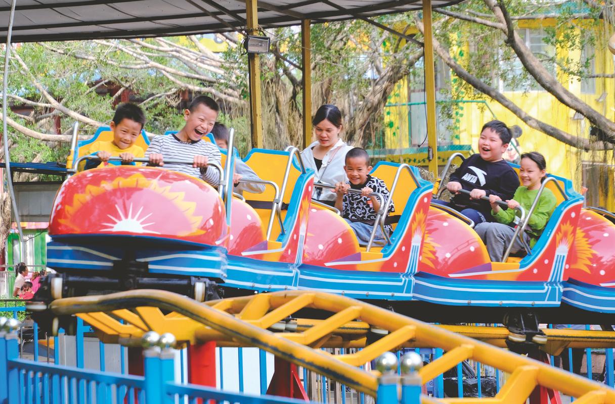 想玩愉快的生活？多个下载途径推荐给你