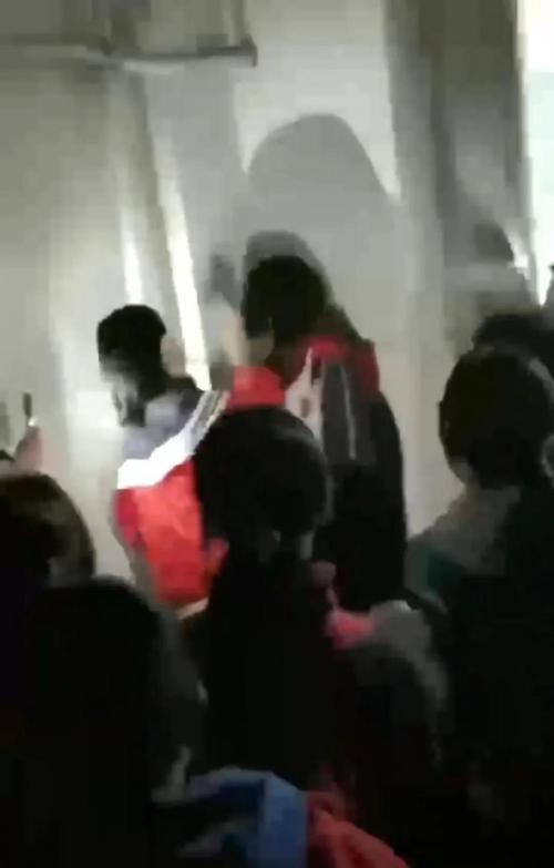 寻找胁迫优等生姐妹官方网站:打击校园暴力刻不容缓