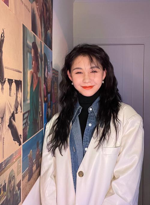 还在找我的姐姐阿丽亚下载？这里有你需要的！