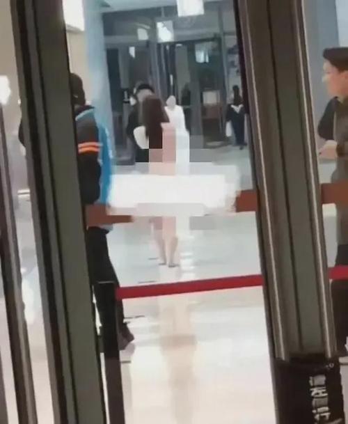 想下载裸体学院/裸体学校?这里有地址:便捷下载,快速体验,资源丰富