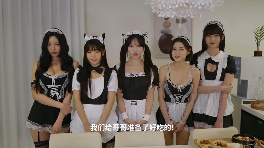 最新版阿西美女室友游戏下载:和美女室友一起生活