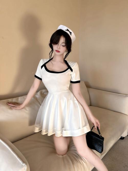 热辣可爱制服官网推荐：精选制服款式，官网品质保证！