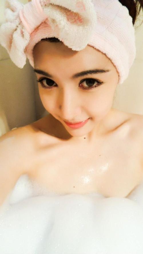 想玩乳神家之馆?官方正式版最新版下载就在这里