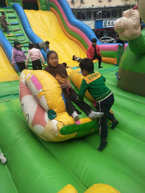 解密斯宾尼城堡:你弟弟会喜欢的游戏亮点