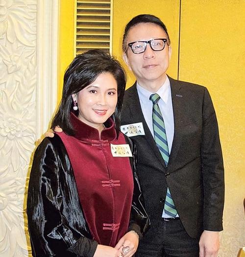 出轨的黄蓉更新地址在哪？完整版小说在线阅读