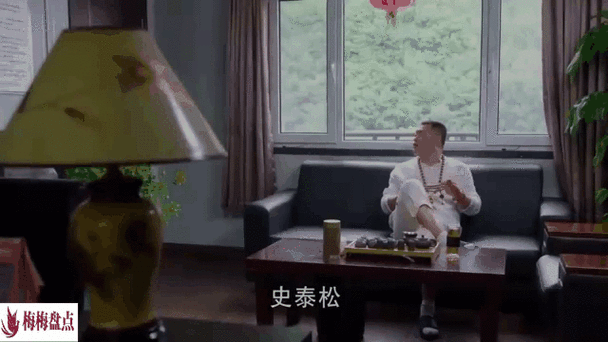 卡林监狱长杨过游戏：奇葩设定爆笑体验