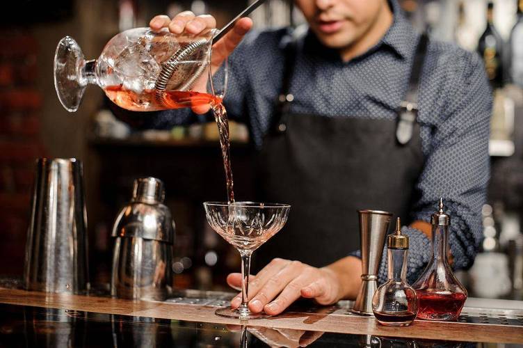 最受欢迎的调酒大师绅士游戏:你值得拥有的一款佳作