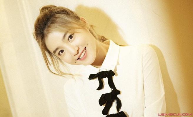 最新校花小冰安卓版下载,体验甜蜜恋爱!