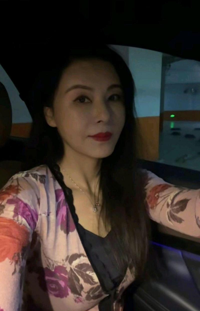 徐娘半老第二季S9游戏:内容更新,玩法升级,快来加入!