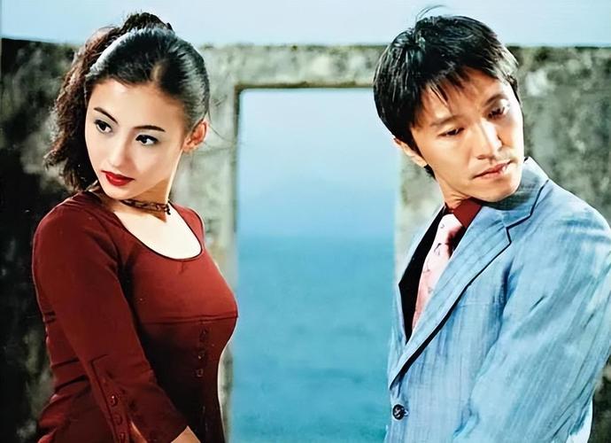 想当明星?成名之路V0.1更新地址带你实现梦想!