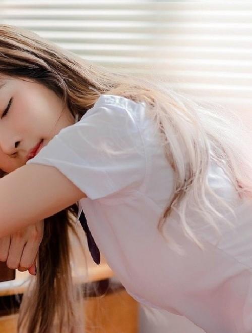 想看都市美艳后宫?这里提供最新更新地址!