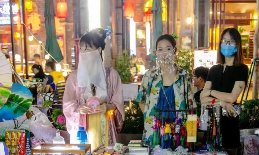 寻找淑女广场版本大全？这里有你想要的！