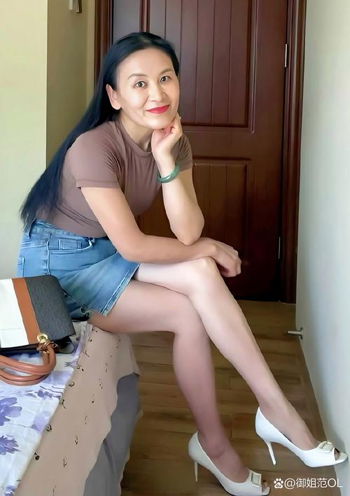 了解岳母官方网站，获取更多精彩内容