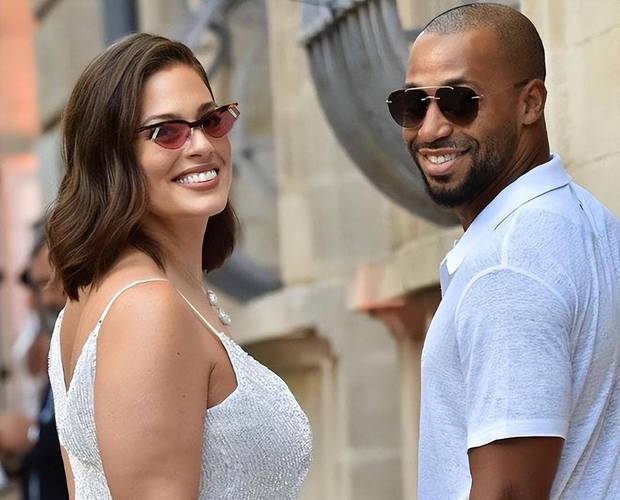 寻找热妻阿什莉安卓汉化游戏?内含小羊,快来下载体验吧!