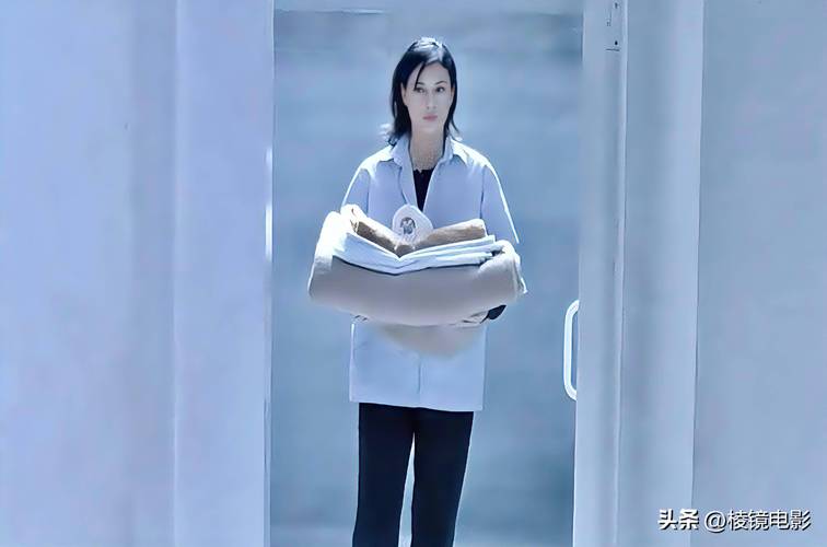 监狱岛巨乳女看守最新版本:刺激剧情,引爆你的感官