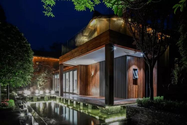 三个女孩的雪山别墅:最新做爱假期游戏体验分享