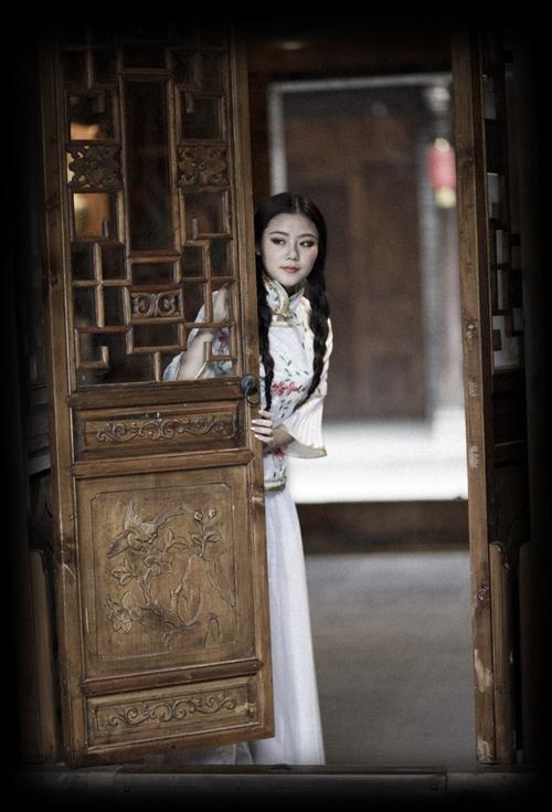 寻找淑女广场版本大全？这里有你想要的！