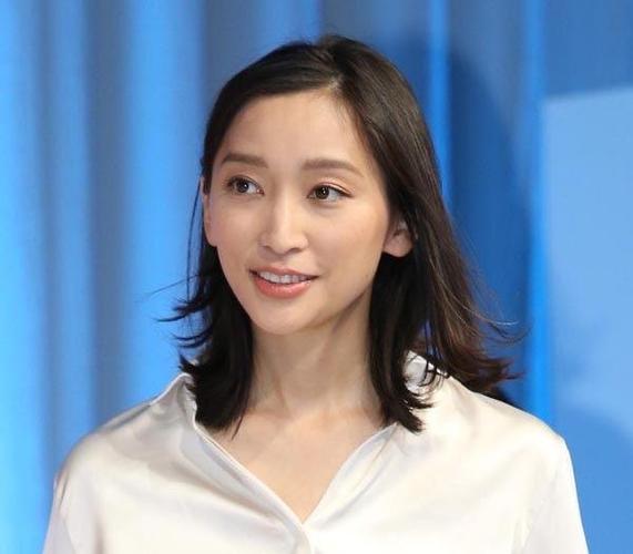 与杏奈的同居14日汉化版最新更新:不容错过的内容