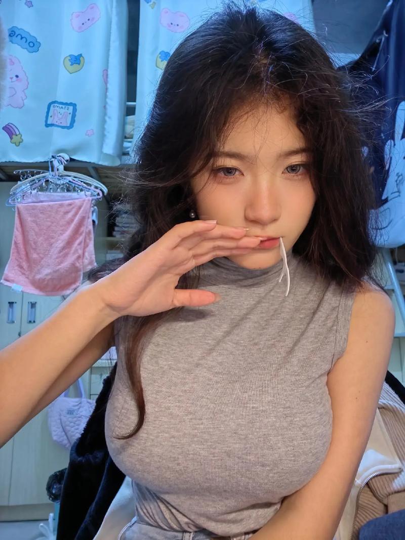 反差美女汉化版最新更新:不容错过的精彩!