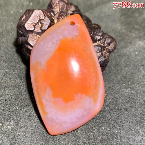 最新真红玛瑙市场行情:价格走势及购买指南