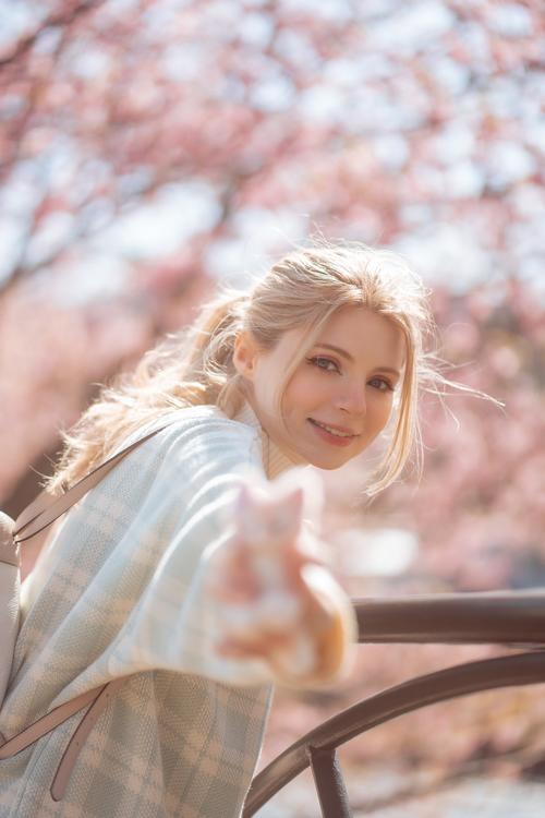 寻找热妻阿什莉安卓汉化游戏?内含小羊,快来下载体验吧!