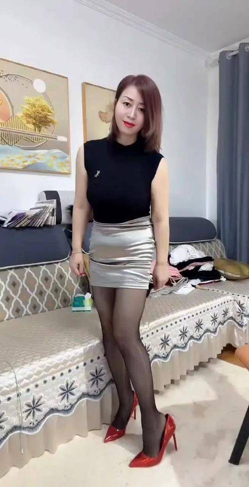 寻找徐娘半老第二季S9?欲望国度安卓版等你来体验